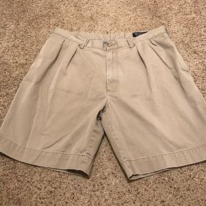 Pleated Polo Khaki shorts